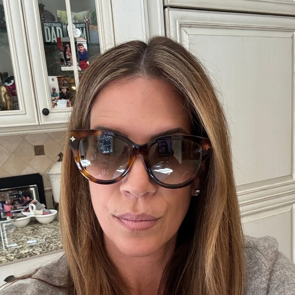 Authentic Louis Vuitton Brown Sunglasses with Gold Accents - Picture 5 of 6